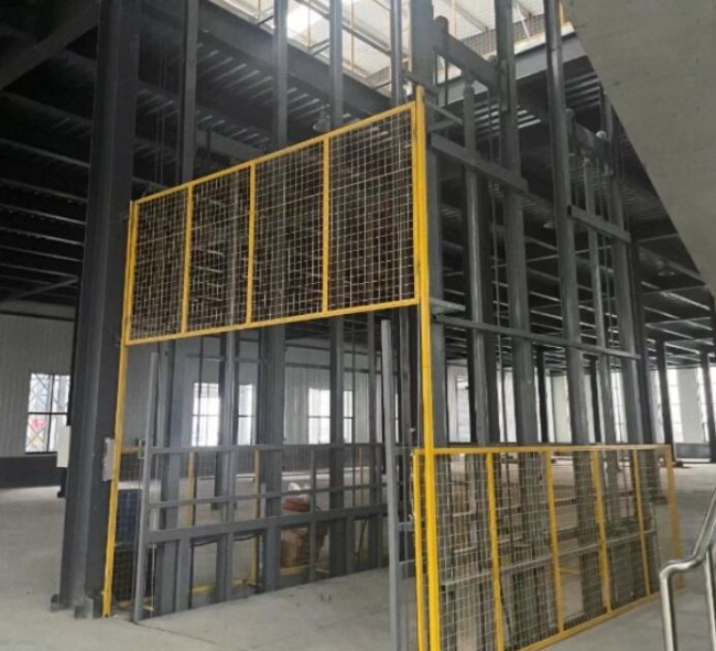 翠峦请详细介绍一下货梯安装在室外的维护方法