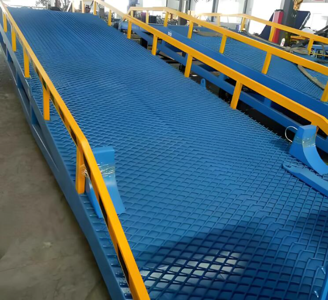 翠峦移动式液压登车桥