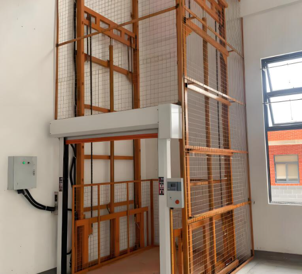 翠峦升降货梯是特种设备码