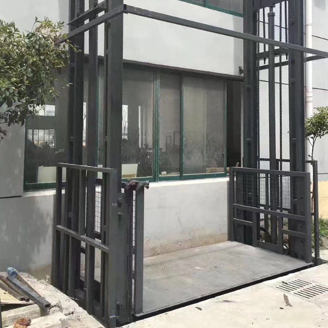 翠峦5吨室外升降货梯